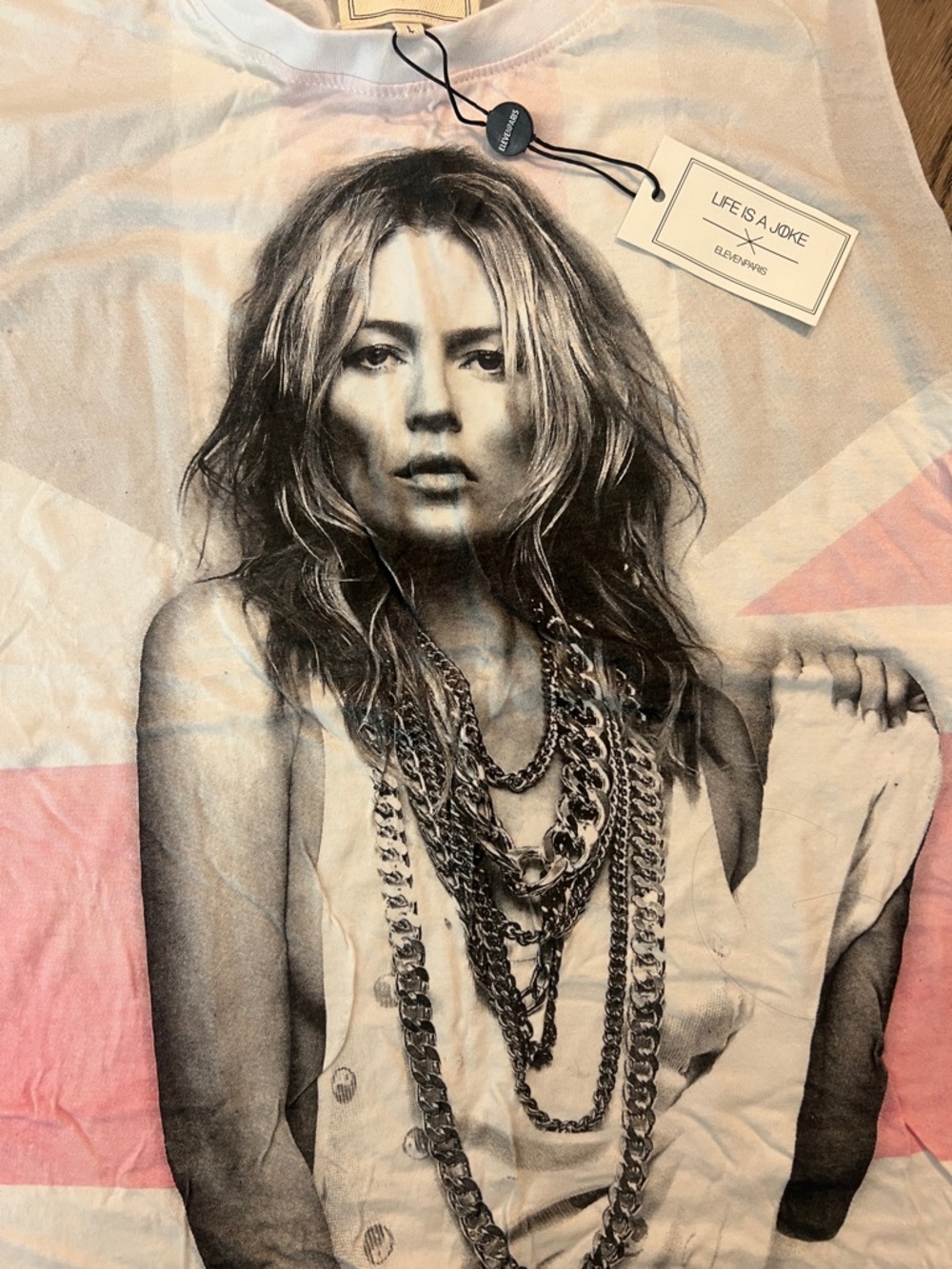Graphic Muscle Tank: Kate Moss - Picture 2 of 5